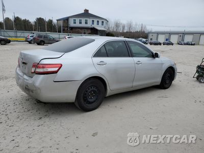 Trzecie zdjęcie samochodu z tyłu: 2011 TOYOTA CAMRY BASE VIN:4T1BF3EK2BU651219 - miniatura