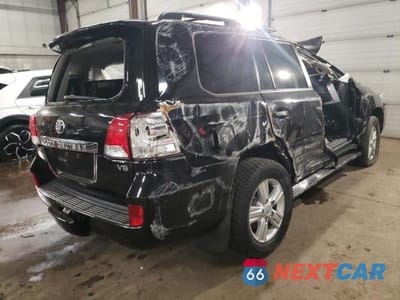 Trzecie zdjęcie samochodu z tyłu: 2013 TOYOTA LAND CRUISER VIN:JTMHY7AJ2D4010524 - miniatura