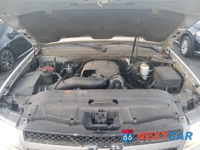 Zdjęcie 11 z 12 samochodu: 2011 CHEVROLET AVALANCHE LTZ VIN:3GNMCGE02BG305032 - miniatura