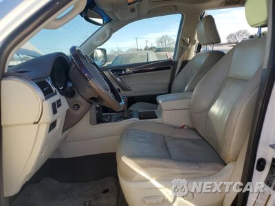 Zdjęcie 7 z 15 samochodu: 2017 LEXUS GX 460 VIN:JTJBM7FX7H5158292 - miniatura
