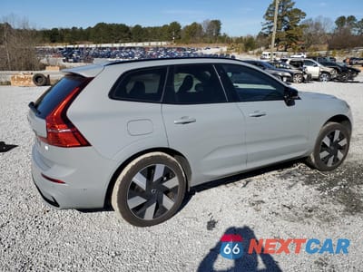 Trzecie zdjęcie samochodu z tyłu: 2024 VOLVO XC60 PLUS VIN:YV4H60DL6R1947389 - miniatura
