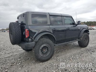 Trzecie zdjęcie samochodu z tyłu: 2023 FORD BRONCO BASE VIN:1FMEE5DP5PLB85470 - miniatura