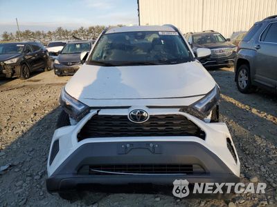 Piąte zdjęcie samochodu w środku: 2022 TOYOTA RAV4 XLE VIN:2T3W1RFV4NC182689 - miniatura