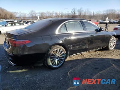 Trzecie zdjęcie samochodu z tyłu: 2022 MERCEDES-BENZ S 580 4MATIC VIN:W1K6G7GB4NA156202 - miniatura