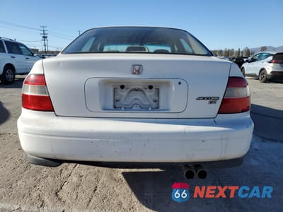 Zdjęcie 6 z 14 samochodu: 1994 HONDA ACCORD EX VIN:JHMCD565XRC064719 - miniatura