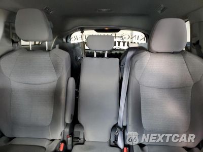 Zdjęcie 10 z 13 samochodu: 2021 TOYOTA SIENNA LE VIN:5TDBSKFC0MS028111 - miniatura