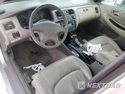Zdjęcie 8 z 12 samochodu: 1998 HONDA ACCORD EX VIN:1HGCG5655WA053922 - miniatura