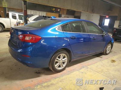 Trzecie zdjęcie samochodu z tyłu: 2018 CHEVROLET CRUZE LT VIN:1G1BE5SM5J7180729 - miniatura