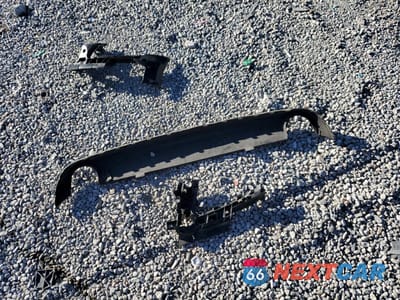 Zdjęcie 14 z 16 samochodu: 2005 AUDI A4 2.0T QUATTRO VIN:WAUDF68E15A467025 - miniatura