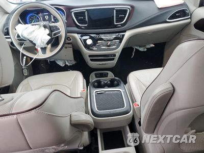 Zdjęcie 8 z 16 samochodu: 2019 CHRYSLER PACIFICA LIMITED VIN:2C4RC1GG8KR705628 - miniatura
