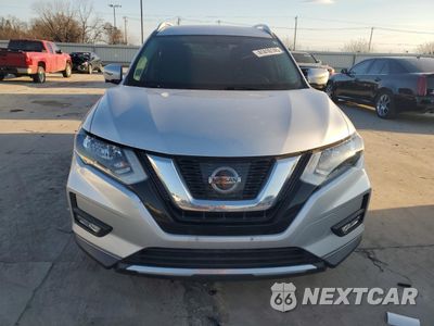 Piąte zdjęcie samochodu w środku: 2017 NISSAN ROGUE S VIN:KNMAT2MT3HP583839 - miniatura