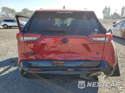 Zdjęcie 6 z 15 samochodu: 2021 TOYOTA RAV4 PRIME SE VIN:JTMAB3FVXMD019222 - miniatura
