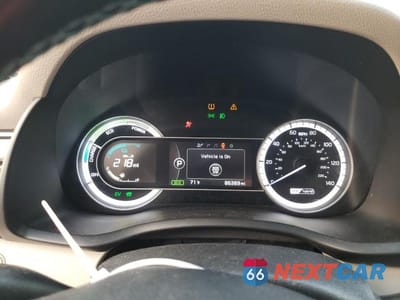 Zdjęcie 9 z 13 samochodu: 2017 KIA NIRO EX TOURING VIN:KNDCE3LC1H5040222 - miniatura