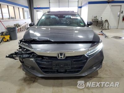 Piąte zdjęcie samochodu w środku: 2018 HONDA ACCORD TOURING VIN:1HGCV1F97JA072806 - miniatura