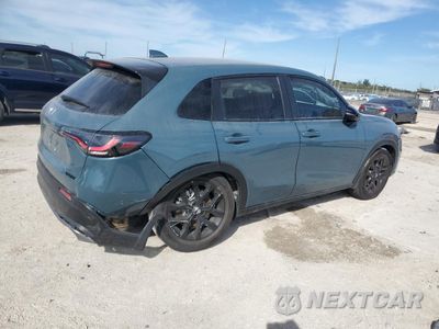 Trzecie zdjęcie samochodu z tyłu: 2025 HONDA HR-V SPORT VIN:3CZRZ1H50SM735638 - miniatura