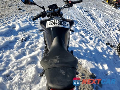 Zdjęcie 6 z 9 samochodu: 2023 YAMAHA MT09 VIN:JYARN71E3PA004278 - miniatura