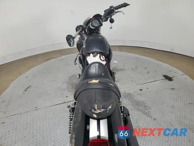 Zdjęcie 6 z 11 samochodu: 2009 HARLEY-DAVIDSON VRSCDX VIN:1HD1HHH129K800596 - miniatura