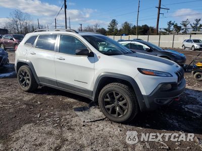 Czwarte zdjęcie samochodu z boku: 2016 JEEP CHEROKEE TRAILHAWK VIN:1C4PJMBS9GW243699 - miniatura