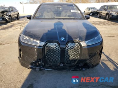 Piąte zdjęcie samochodu w środku: 2022 BMW IX XDRIVE50 VIN:WB523CF09NCJ71369 - miniatura