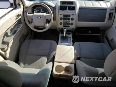 Zdjęcie 8 z 15 samochodu: 2010 FORD ESCAPE HYBRID VIN:1FMCU4K38AKB18508 - miniatura