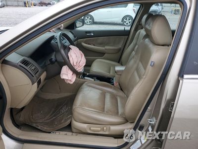 Zdjęcie 7 z 14 samochodu: 2003 HONDA ACCORD EX VIN:1HGCM56663A061881 - miniatura