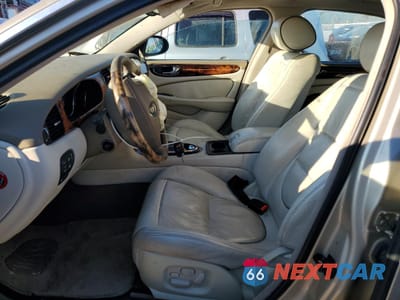 Zdjęcie 7 z 13 samochodu: 2004 JAGUAR VANDENPLAS VIN:SAJEA74C54SG09079 - miniatura