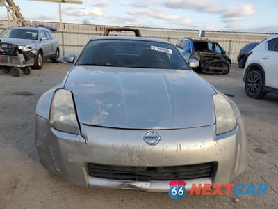 Piąte zdjęcie samochodu w środku: 2003 NISSAN 350Z COUPE VIN:JN1AZ34E73T009799 - miniatura