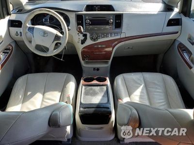 Zdjęcie 8 z 14 samochodu: 2012 TOYOTA SIENNA XLE VIN:5TDYK3DC1CS256653 - miniatura