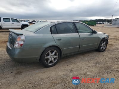 Trzecie zdjęcie samochodu z tyłu: 2002 NISSAN ALTIMA SE VIN:1N4BL11D42C199455 - miniatura