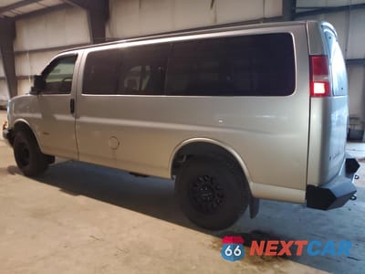 Drugie zdjęcie samochodu z przodu: 2015 GMC SAVANA G3500 LT VIN:1GJZ7YFL4F1257404 - miniatura