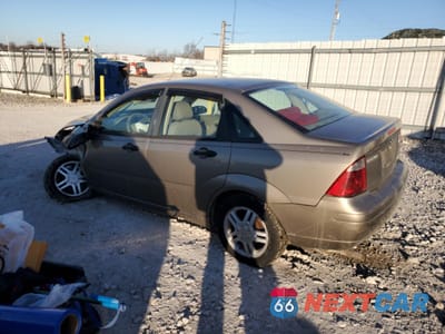 Drugie zdjęcie samochodu z przodu: 2005 FORD FOCUS ZX4 VIN:1FAFP34N25W170674 - miniatura