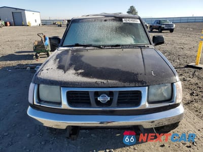 Piąte zdjęcie samochodu w środku: 2000 NISSAN FRONTIER CREW CAB XE VIN:1N6ED27Y0YC301974 - miniatura