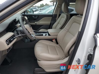 Zdjęcie 7 z 14 samochodu: 2022 LINCOLN AVIATOR RESERVE VIN:5LM5J7WCXNGL21676 - miniatura