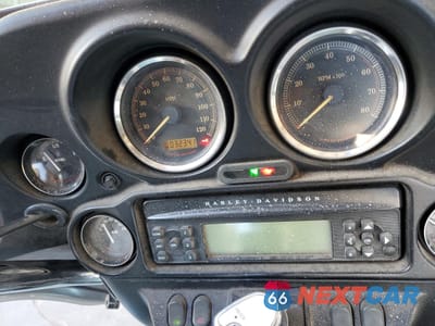 Zdjęcie 7 z 9 samochodu: 2008 HARLEY-DAVIDSON FLHTCUI VIN:1HD1FC4118Y634341 - miniatura