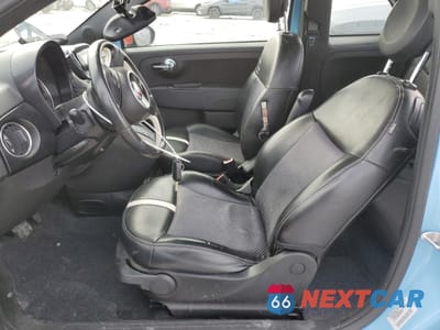 Zdjęcie 7 z 14 samochodu: 2016 FIAT 500 ELECTRIC VIN:3C3CFFGE9GT143059 - miniatura