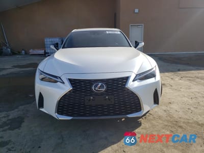 Piąte zdjęcie samochodu w środku: 2024 LEXUS IS 300 VIN:JTHD81F2XR5052873 - miniatura