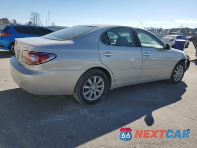 Trzecie zdjęcie samochodu z tyłu: 2002 LEXUS ES 300 VIN:JTHBF30G120044547 - miniatura