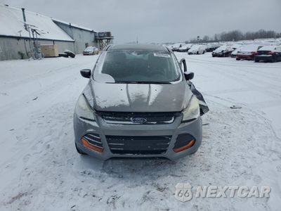 Piąte zdjęcie samochodu w środku: 2013 FORD ESCAPE S VIN:1FMCU0F75DUC71331 - miniatura