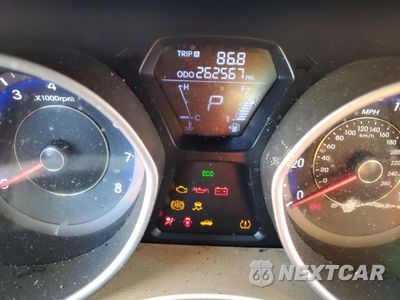Zdjęcie 9 z 14 samochodu: 2013 HYUNDAI ELANTRA GLS VIN:KMHDH4AE4DU754055 - miniatura