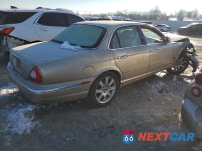 Trzecie zdjęcie samochodu z tyłu: 2004 JAGUAR VANDENPLAS VIN:SAJEA74C54SG09079 - miniatura