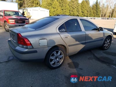 Trzecie zdjęcie samochodu z tyłu: 2002 VOLVO S60 2.5T VIN:YV1RH58D222156109 - miniatura