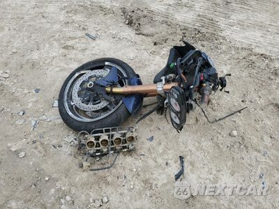 Zdjęcie 8 z 10 samochodu: 2006 SUZUKI GSX1300 R VIN:JS1GW71A862110105 - miniatura