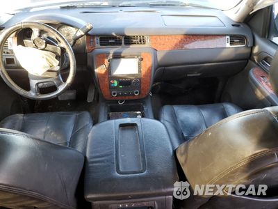 Zdjęcie 8 z 12 samochodu: 2007 CHEVROLET TAHOE C1500 VIN:1GNFC130X7R245579 - miniatura
