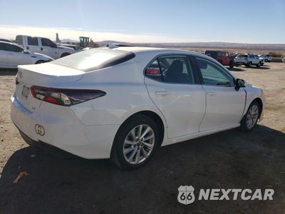 Trzecie zdjęcie samochodu z tyłu: 2022 TOYOTA CAMRY LE VIN:4T1C11AKXNU018775 - miniatura