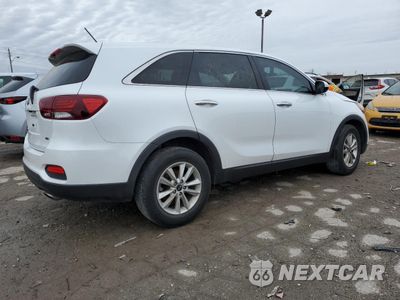 Trzecie zdjęcie samochodu z tyłu: 2019 KIA SORENTO L VIN:5XYPG4A3XKG576198 - miniatura
