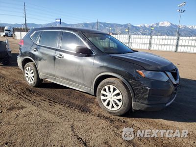 Czwarte zdjęcie samochodu z boku: 2017 NISSAN ROGUE S VIN:JN8AT2MV0HW253264 - miniatura
