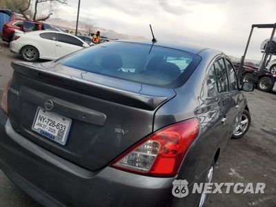 Trzecie zdjęcie samochodu z tyłu: 2017 NISSAN VERSA S VIN:3N1CN7AP6HL876821 - miniatura