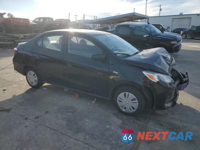 Czwarte zdjęcie samochodu z boku: 2015 MITSUBISHI MIRAGE DE VIN:ML32A3HJ8FH032521 - miniatura