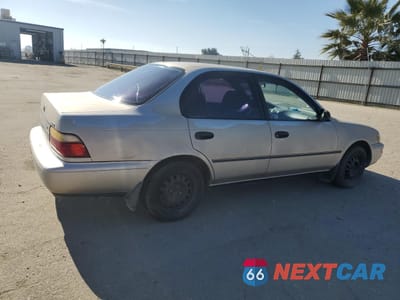 Trzecie zdjęcie samochodu z tyłu: 1995 TOYOTA COROLLA LE VIN:1NXAE09B2SZ329302 - miniatura