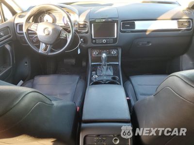 Zdjęcie 8 z 15 samochodu: 2012 VOLKSWAGEN TOUAREG V6 TDI VIN:WVGEK9BP2CD012187 - miniatura